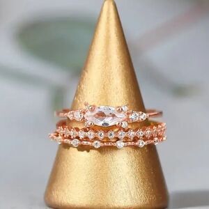 Dazzling set of vintage stackable rings sz 9